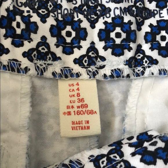 Gap 3 inch short - Picture 4 of 4